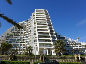 Отель Apartment La Grande Pyramide  Ла Гранд-Мот